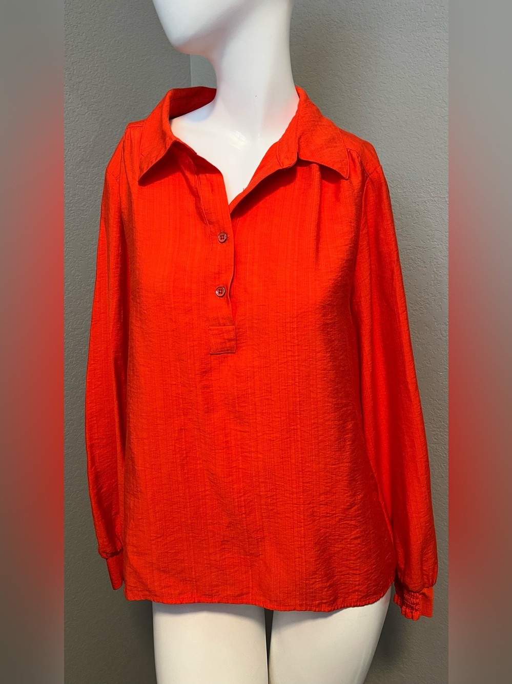 CAbi Women’s Bright  Orange Button Front Long-Sleeve Top Blouse Size M